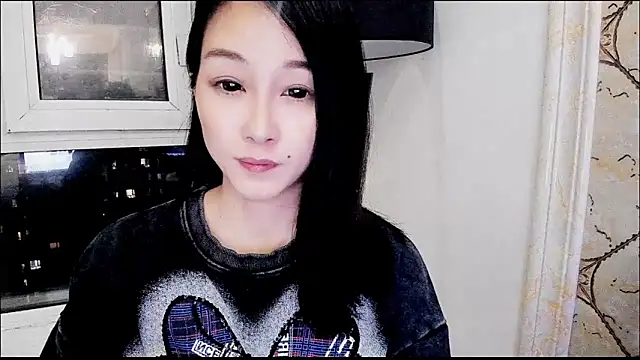 NIAN-er Adlı Modelin Canlı XXX Sohbeti