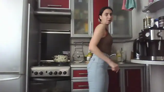 Kashtanka_ Adlı Modelin Canlı XXX Sohbeti