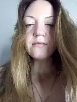 KattyLuuu Adlı Modelin Canlı XXX Sohbeti