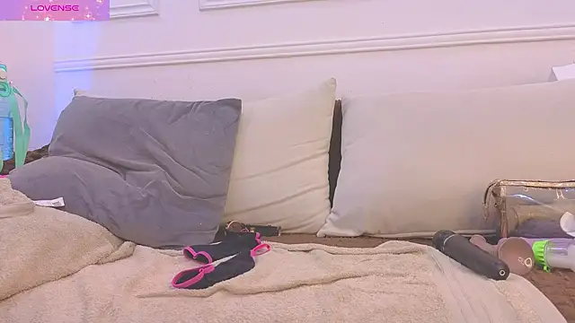 Daisy_Price Adlı Modelin Canlı XXX Sohbeti