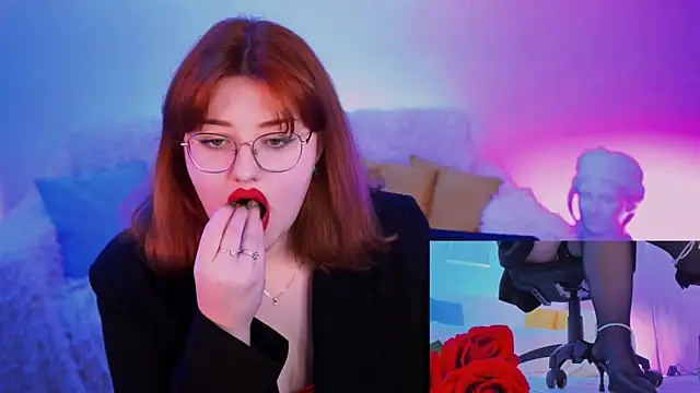 StaceyJensen Adlı Modelin Canlı XXX Sohbeti