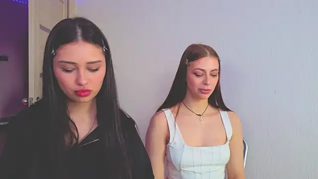 Chat XXX ao vivo de Sofia_Plump