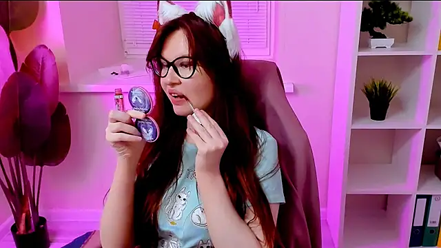 CarolGiggly's Live XXX Chat