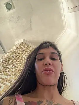 Show de Nikatsu na webcam