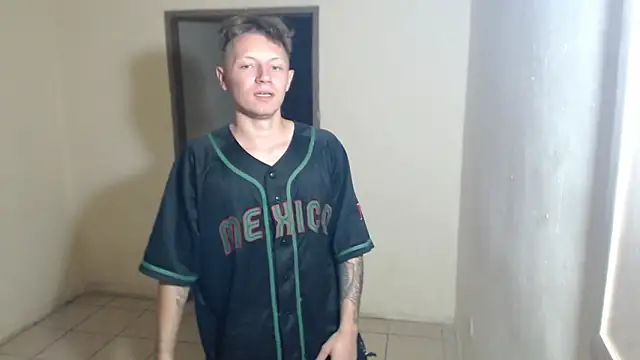 Pokazy przed kamerką – BlondZilla