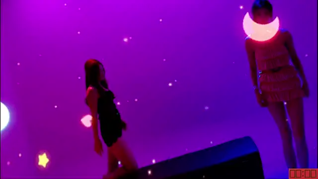 TNT-SisterのライブXXXチャット