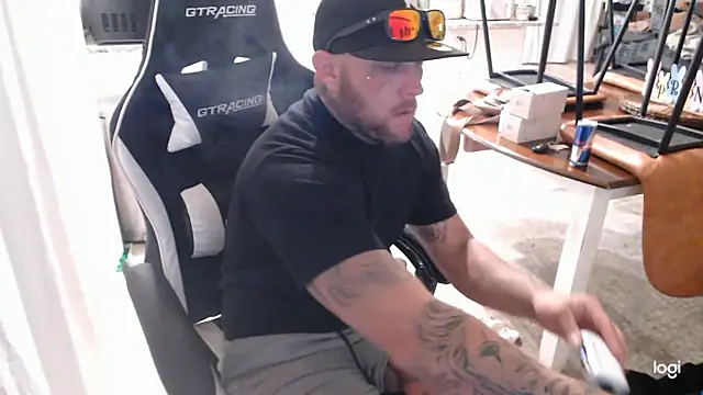 Webkamerová show SecretsNextDoor