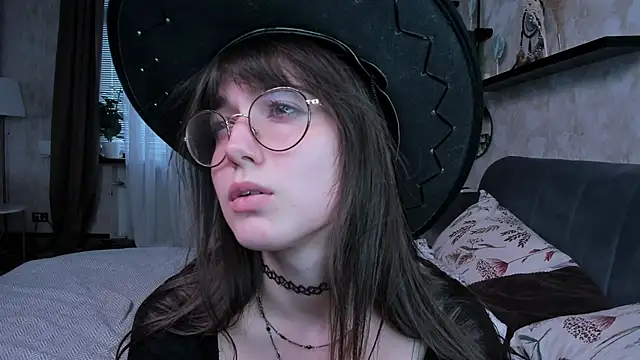 LaelIvie লাইভ XXX চ্যাট