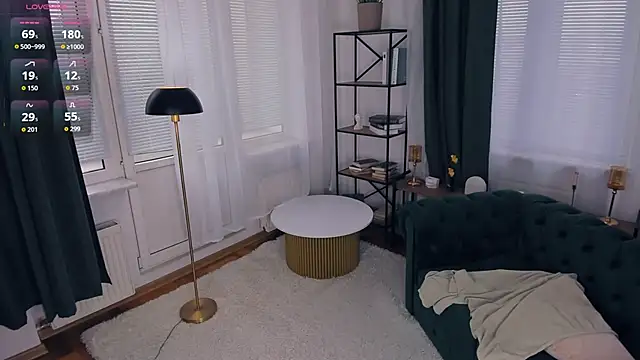 InesPiek Live XXX Chat