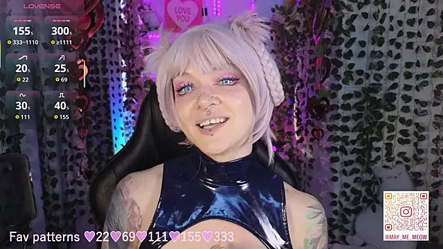 Mee-Meow's Live XXX Chat