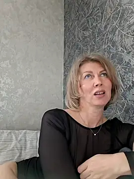 Chat XXX en directo de stellahere8