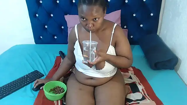 Cutebootyxx live XXX chat