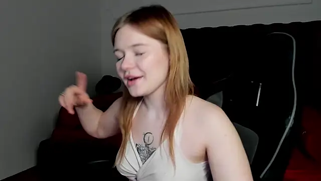 ElinaVale Obrolan Langsung XXX