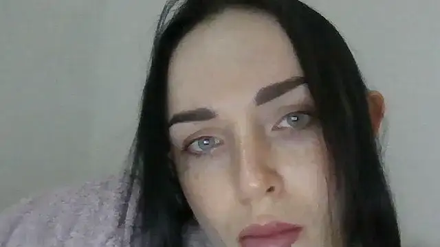 Trinsy_Love Chat XXX in diretta