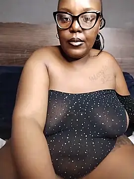 Chat XXX ao vivo de CHERRYYUMMY