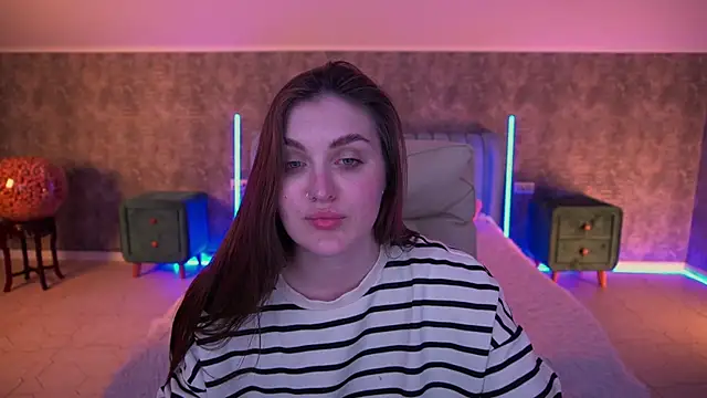 EmmyCharmmのライブXXXチャット