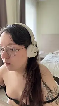 EmiSparks' Webcam Show