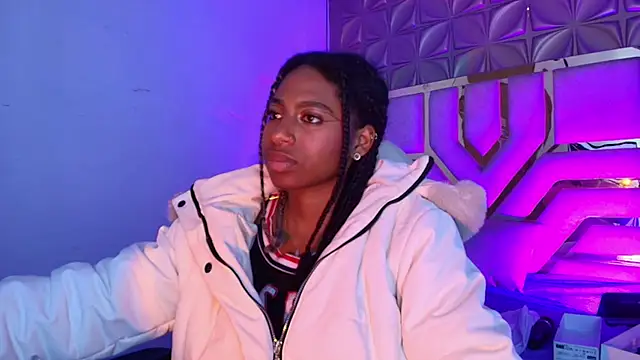 Queen_perla_のライブXXXチャット