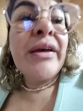 AlexxiaaMat 现场XXX聊天