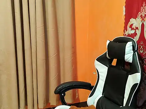 ur_asianpretty – Kamerová šou