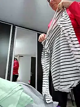 Chat +18 de IsabelleCraft ao vivo