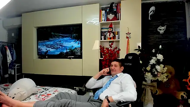 SpartacusDaddy48 Chat XXX live