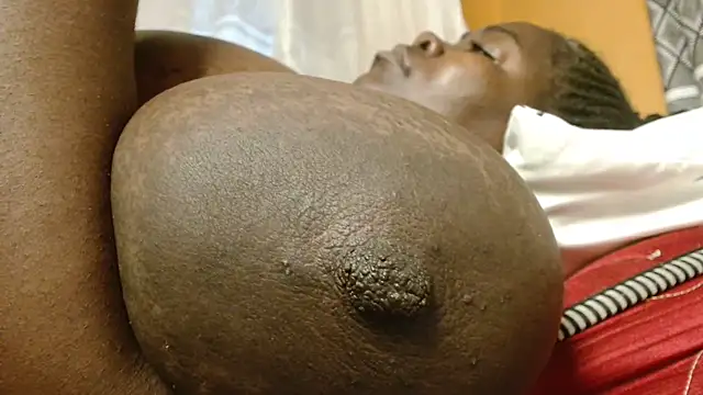 titi_fiesta লাইভ XXX চ্যাট