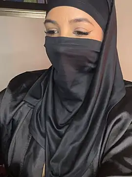 Zeynep-Lahsen's Webcam Show