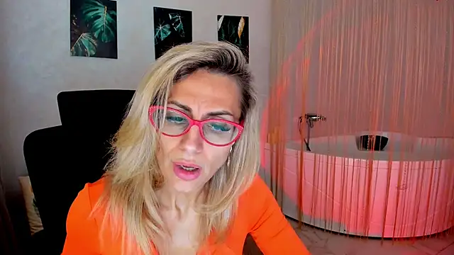 MuseOfStage's Live XXX Chat