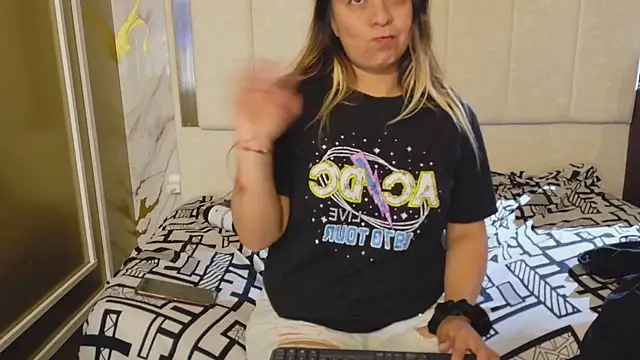 sami_1_8's Live XXX Chat