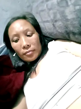 XXX chat uživo modela Diana-02