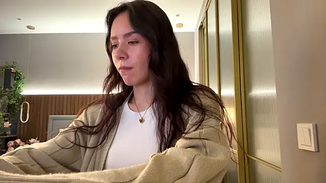 MinnaWatwood Webcamshow