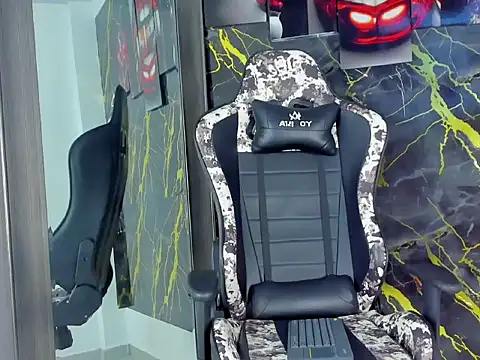 eithan_boy_'s Live XXX Chat