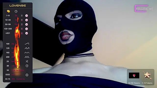 Show modela Bigfemblue na web-kameri