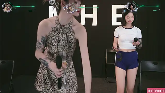 MHe-002: онлайн-секс-чат