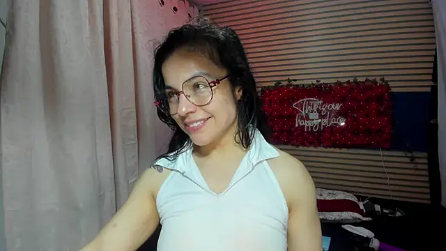 rosse_2504 লাইভ XXX চ্যাট