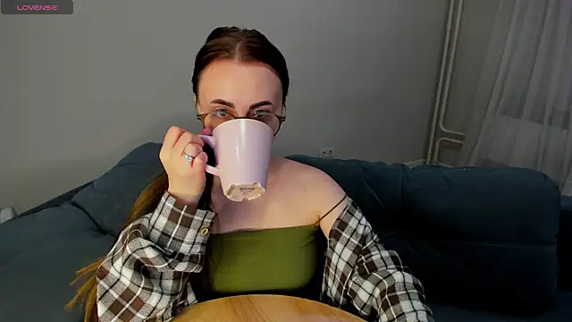 Sembang XXX Secara Langsung MewStella