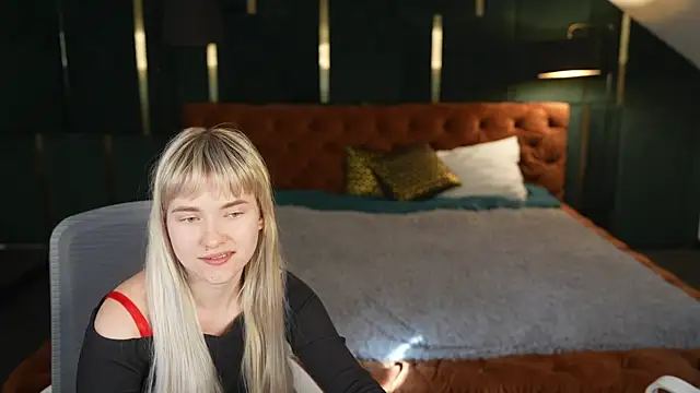 Anetta_kiss – webcam-show