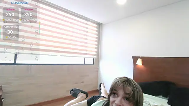 stormytt_ Pertunjukan Webcam