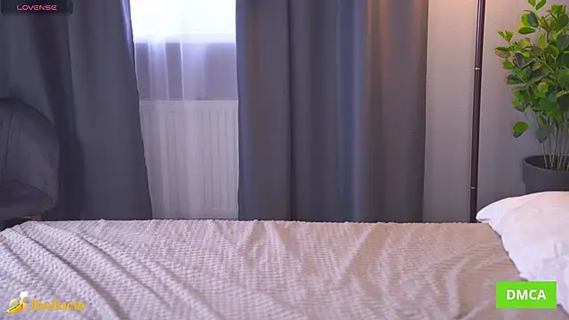 Bellacle élő XXX-chatje