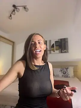 Chat XXX en directo de DivineAmely