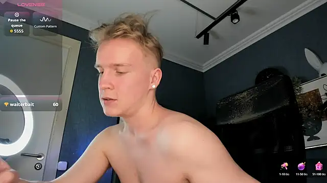 دردشة AlexxSweet الجنسية المباشرة