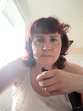 Supermilfo4ka Chat XXX in diretta