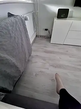 LadyLeni Show in webcam