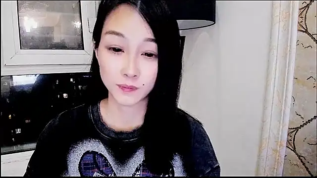 NIAN-er Adlı Modelin Canlı XXX Sohbeti