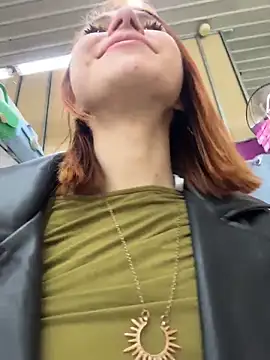 RosieSecret – Naživo XXX chat