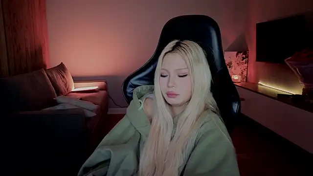 RileyMee 现场XXX聊天