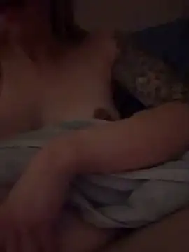 T-MarriedAndMessy-K webkamerás műsora