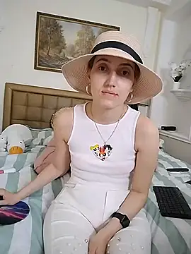 Iren 现场XXX聊天