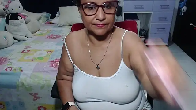 pervert_mommy_ 即時 XXX 聊天